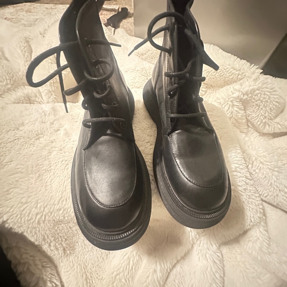 Women’s black leather boots from Free People size 9 - Picture 9 of 10